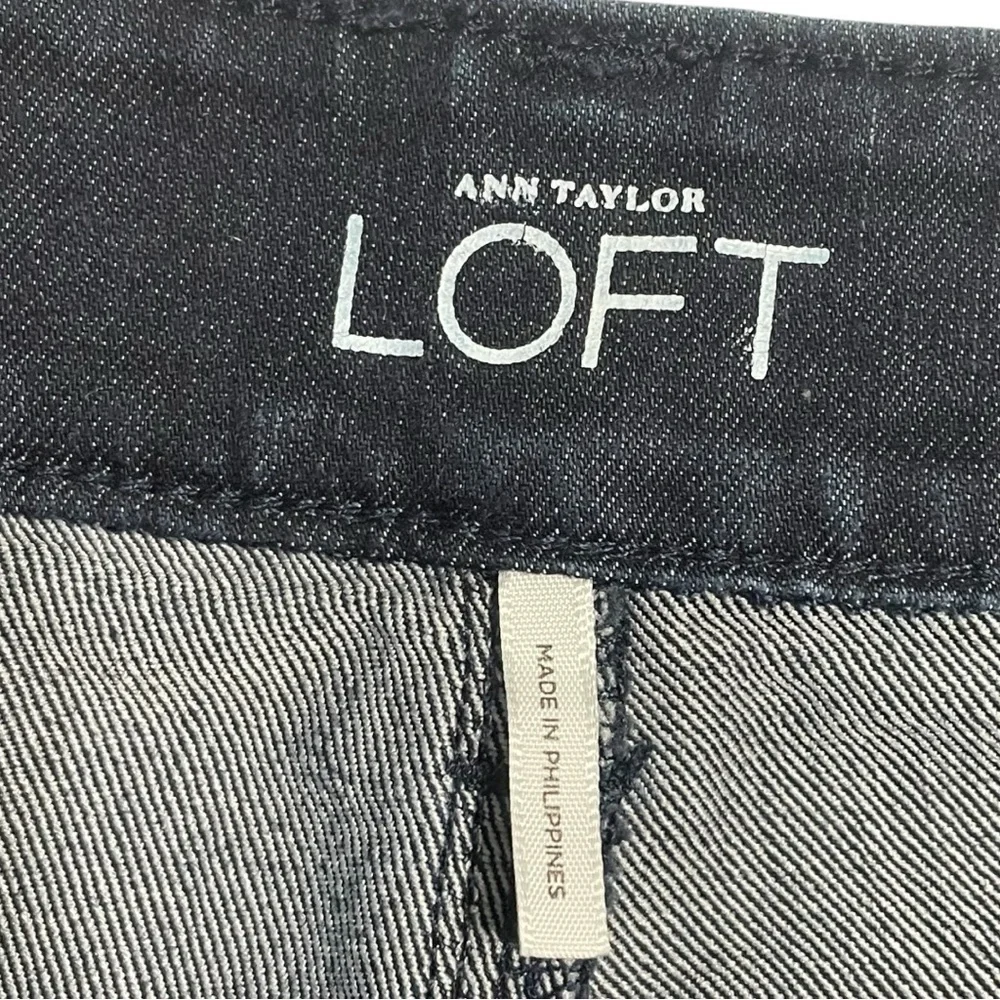 Ann Taylor Loft EUC jeans size 0 curvy skinny dark blue wash 5 pocket styling - Picture 7 of 13